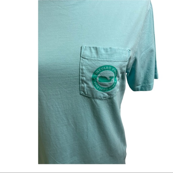 Vineyard Vines above the vineyard whale T-shirt size XSmall pocket front… - Picture 2 of 6